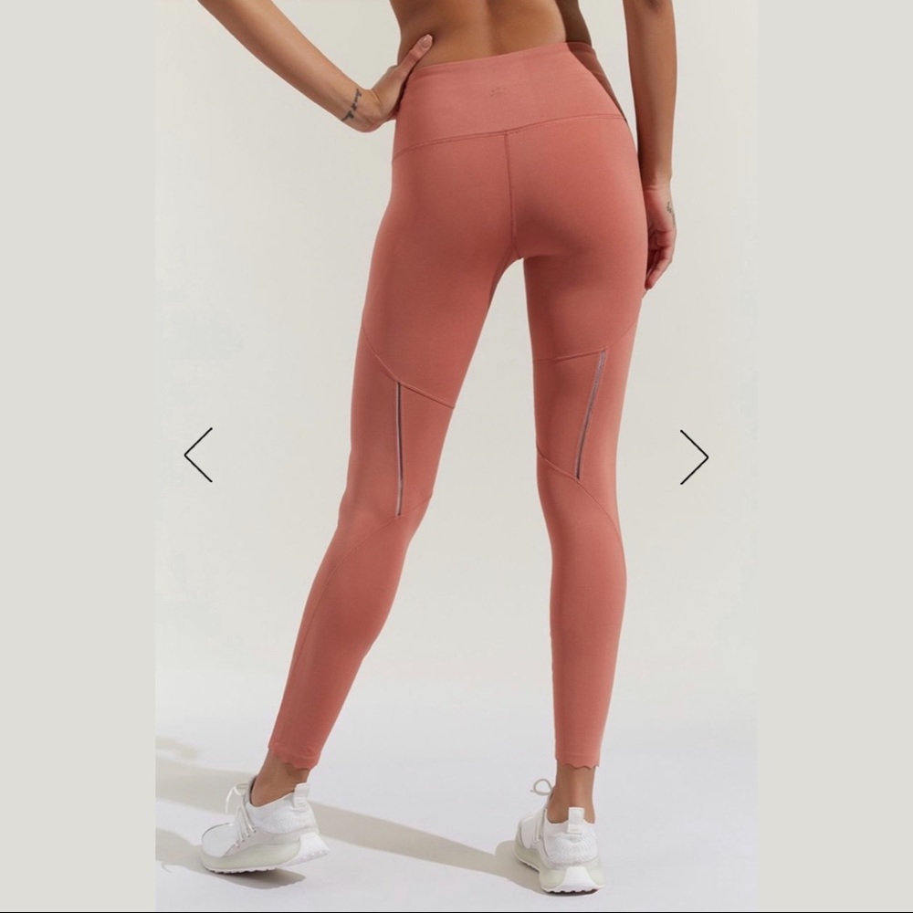 Varley Cedar Wood Tight/Legging/ Activewear - Picture 2 of 6